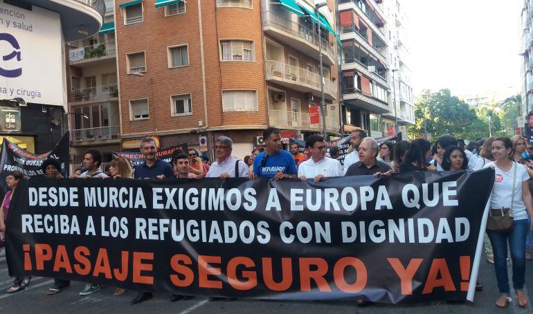 Manifestación de apoyo a los refugiados en Murcia