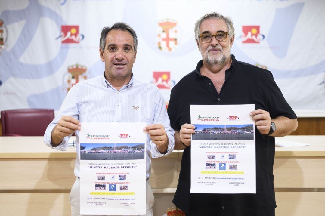 Juanjo Segura con José Manuel Tejada en la presentación.