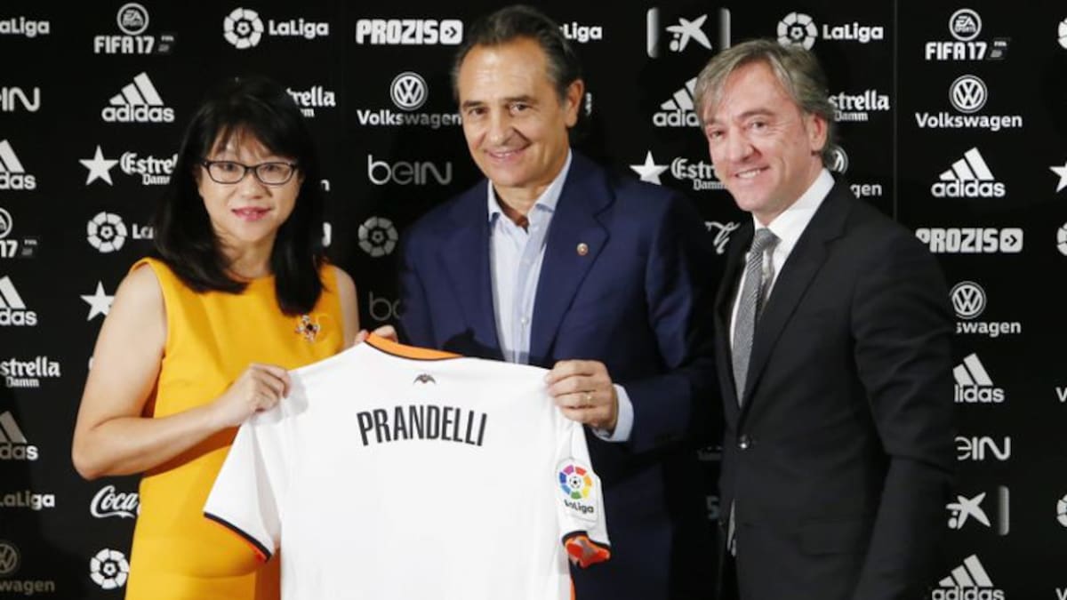 García Pitarch: "Prandelli se equivocó con lo de Maksimovic; fichar es cosa del club"