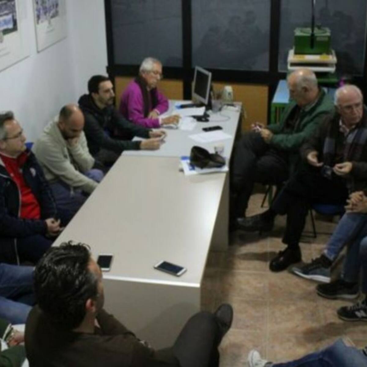 Los jugadores del Xerez DFC respaldan a Josu Uribe