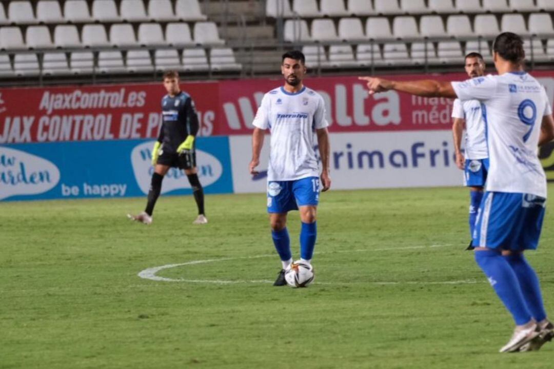 Adri Rodríguez durante un partido