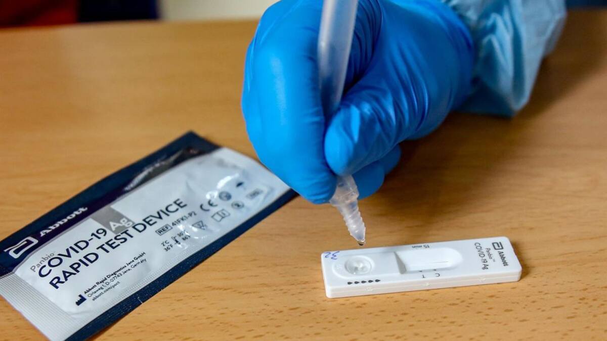 La primera jornada del punto móvil del test de antígenos en Ponferrada deja 425 positivos de 950 realizados