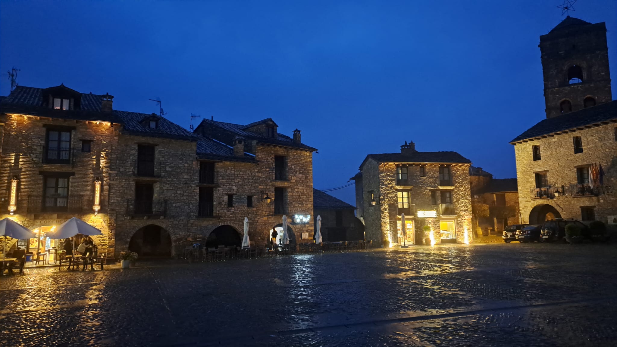 Plaza Mayor de Aínsa: Foto: Ayuntamiento de Aínsa