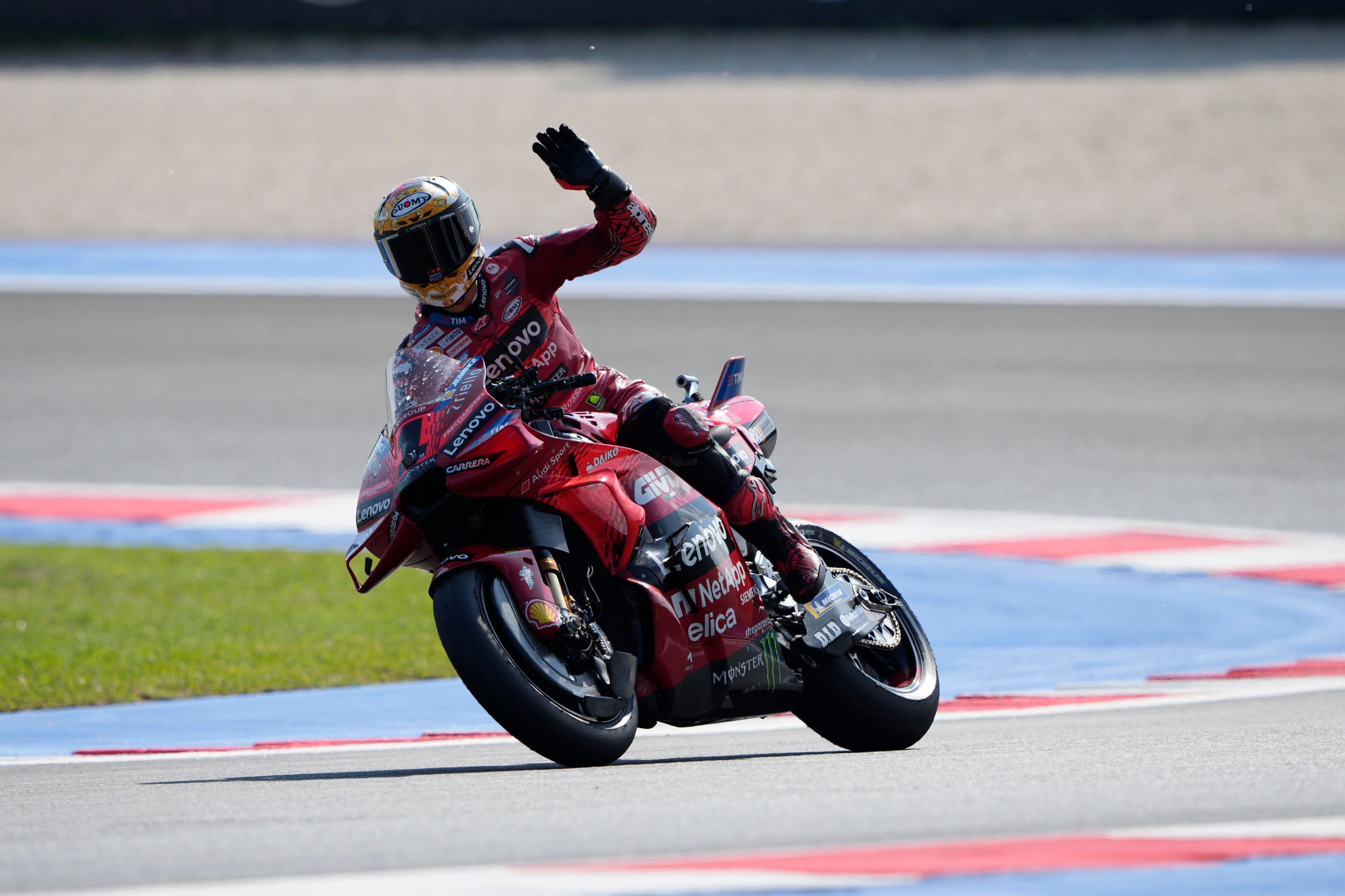 &#039;Pecco&#039; Bagnaia, durante el GP de Emilia-Romaña 2024