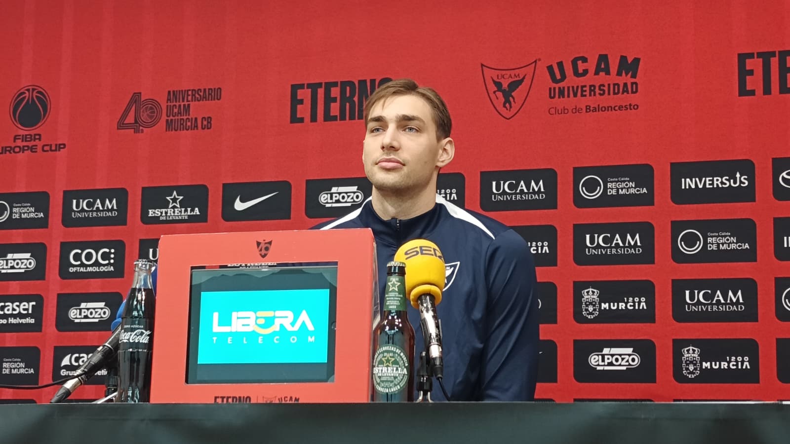 Will Falk en la sala de prensa del Palacio