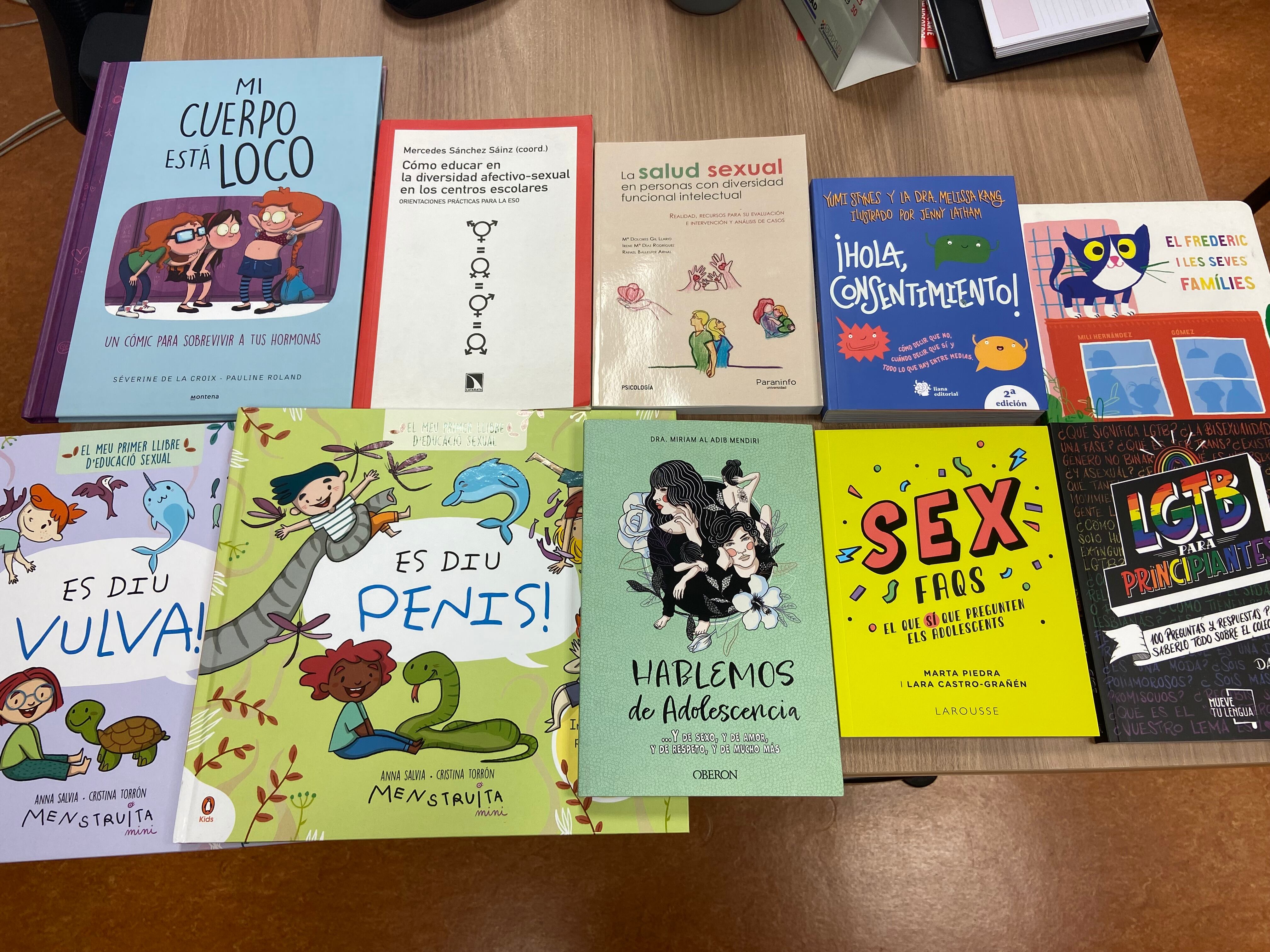 Libros distribuidos por los centros educativos de Dénia.