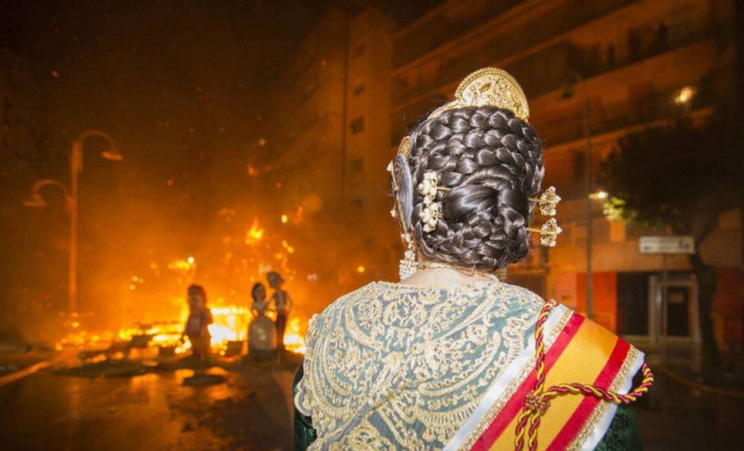 Noche de la cremà en Gandia