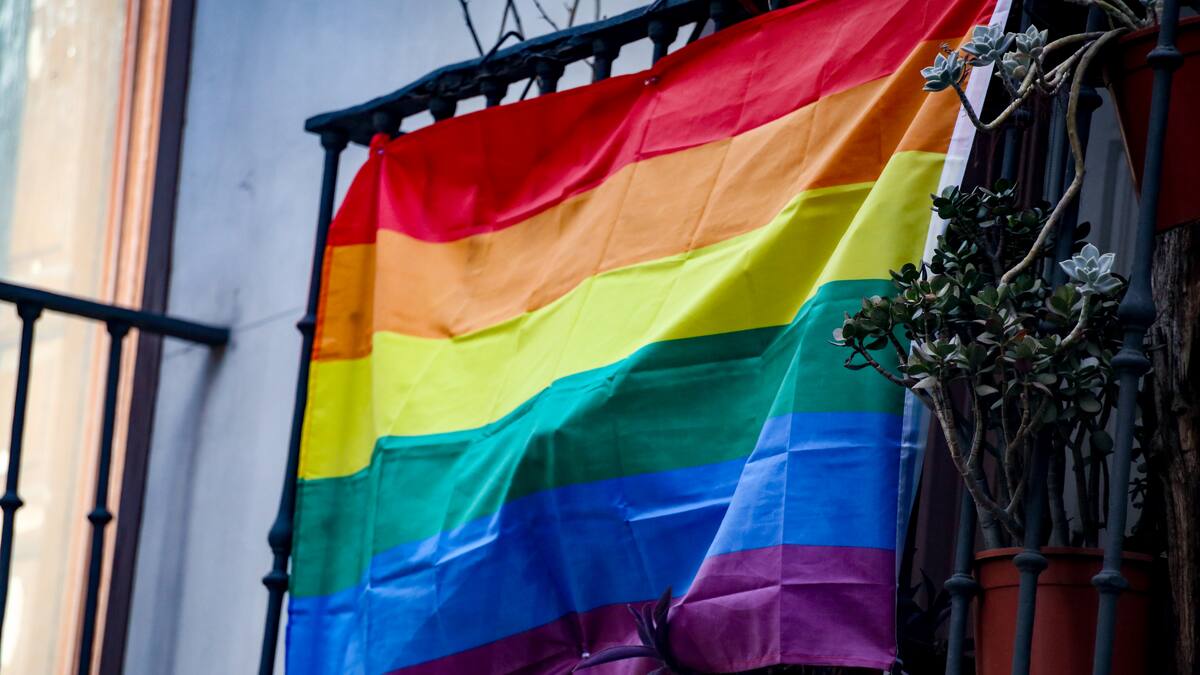 Entrevista a Elena Delgado, presidenta de la Asociación LGTBIQ+ Sierra Norte Madrid, con motivo del Día contra la LGTBIfobia