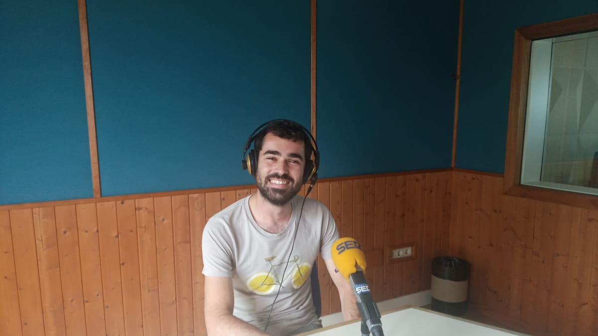 JAVIER SAN MILLÁN, BECARIO DE CANTABRIA DE LA FUNDACION LA CAIXA