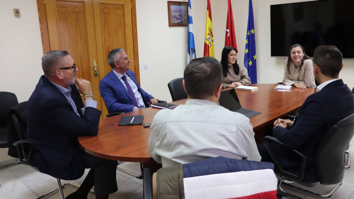 Raquel Jimeno, alcaldesa de Ciempozuelos, habla sobre la reunión mantenida con representantes de Renfe Cercanías.