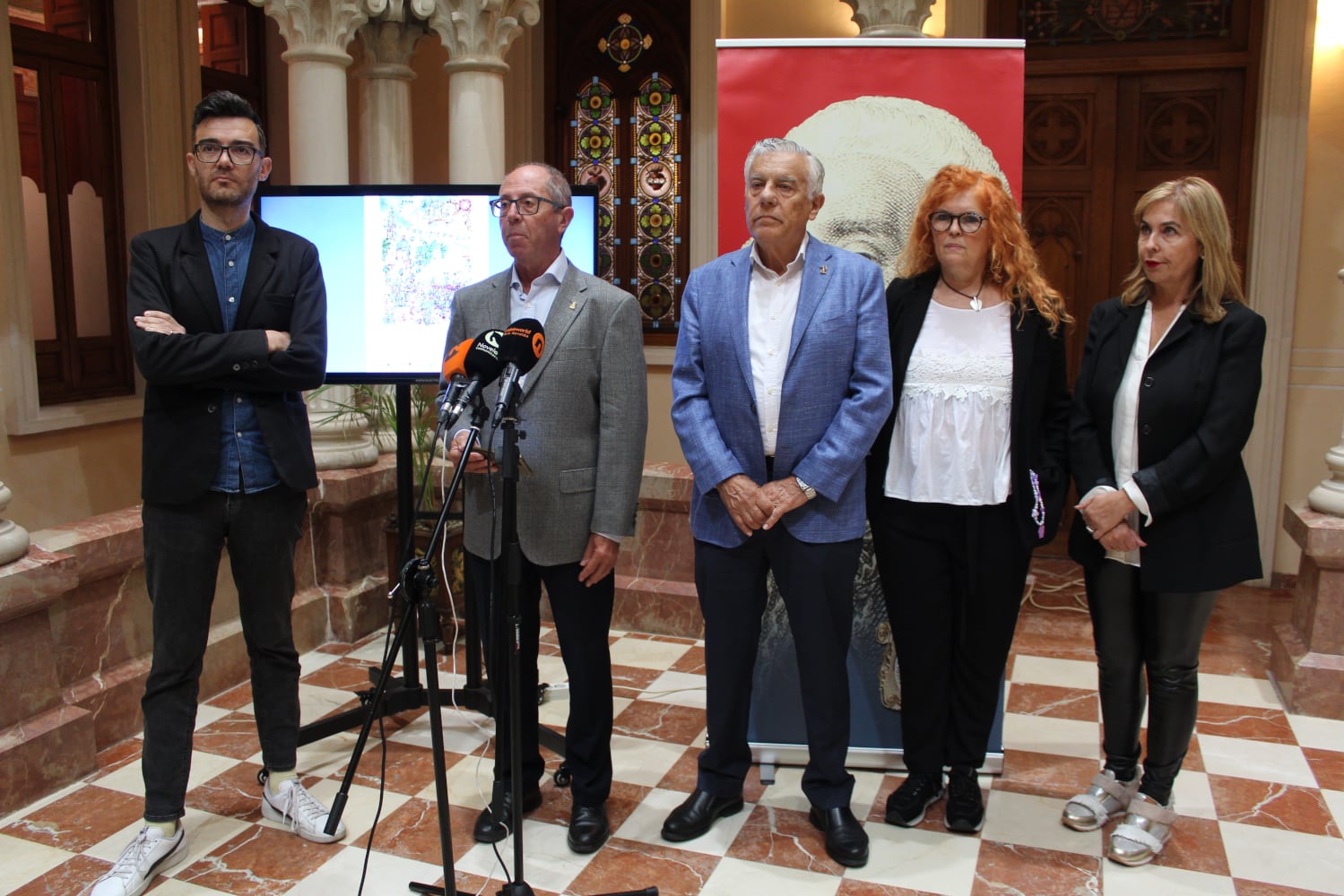 Presentación del desfile de Jorge Juan en Novelda