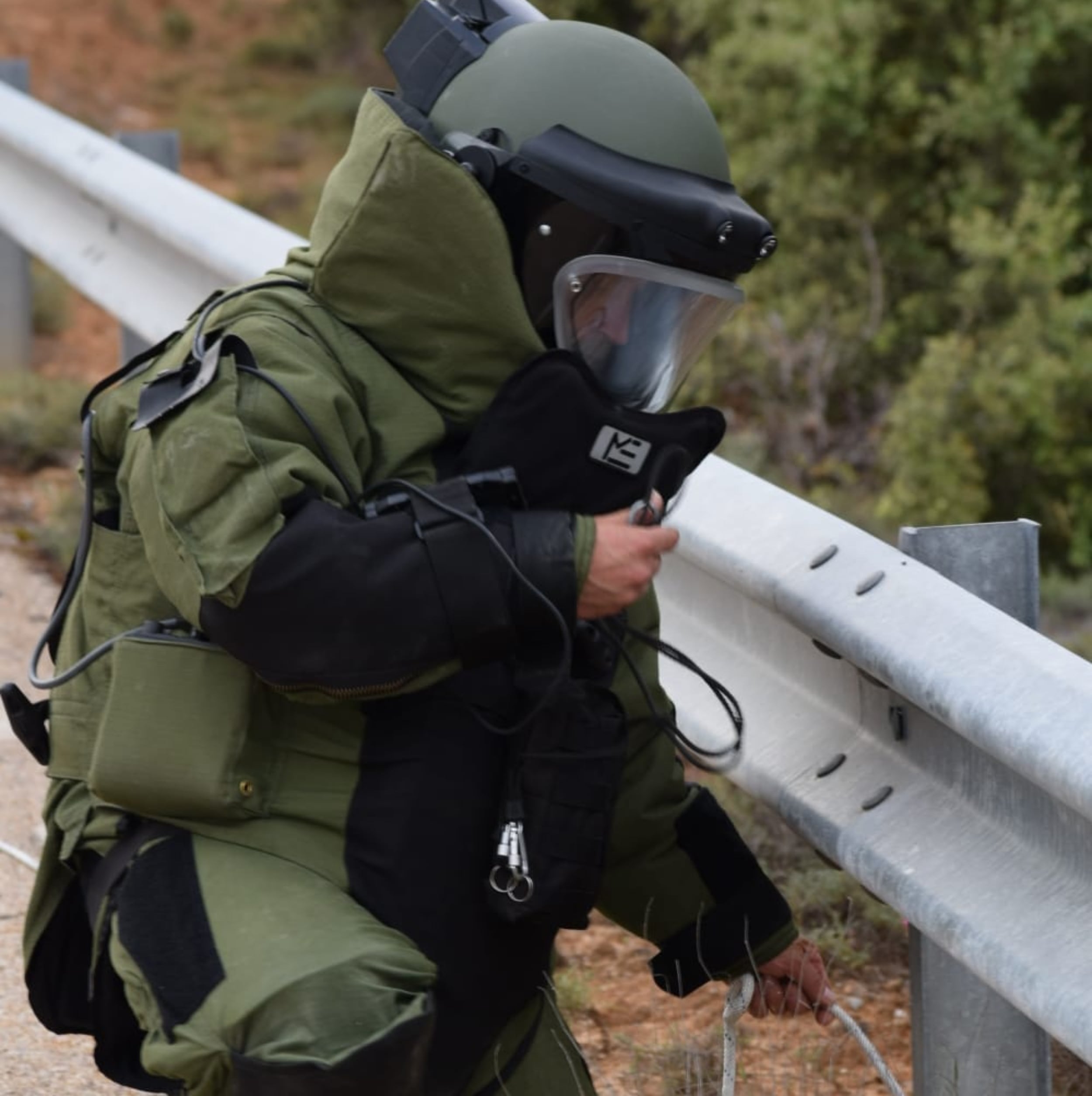 Foto de archivo de un agente de los TEDAX-NRBQ durante un simulacro (Guardia Civil)