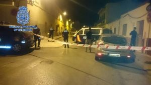 Cordón policial desplegado en la zona de El Madroñal de Linares.