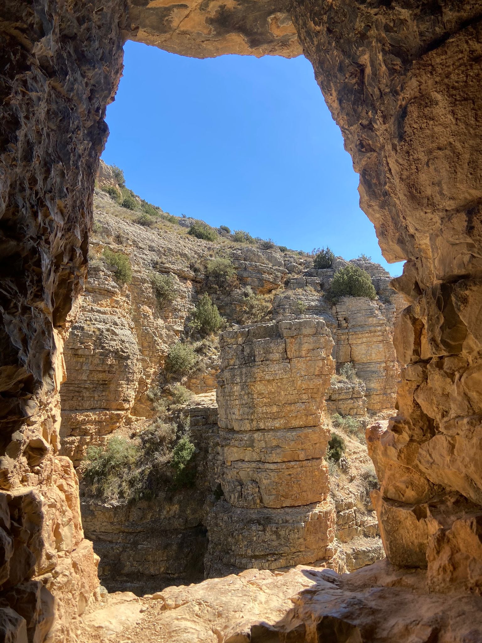 El agua está en el origen de esta villa amurallada que conserva el trazado urbano de su pasado árabe