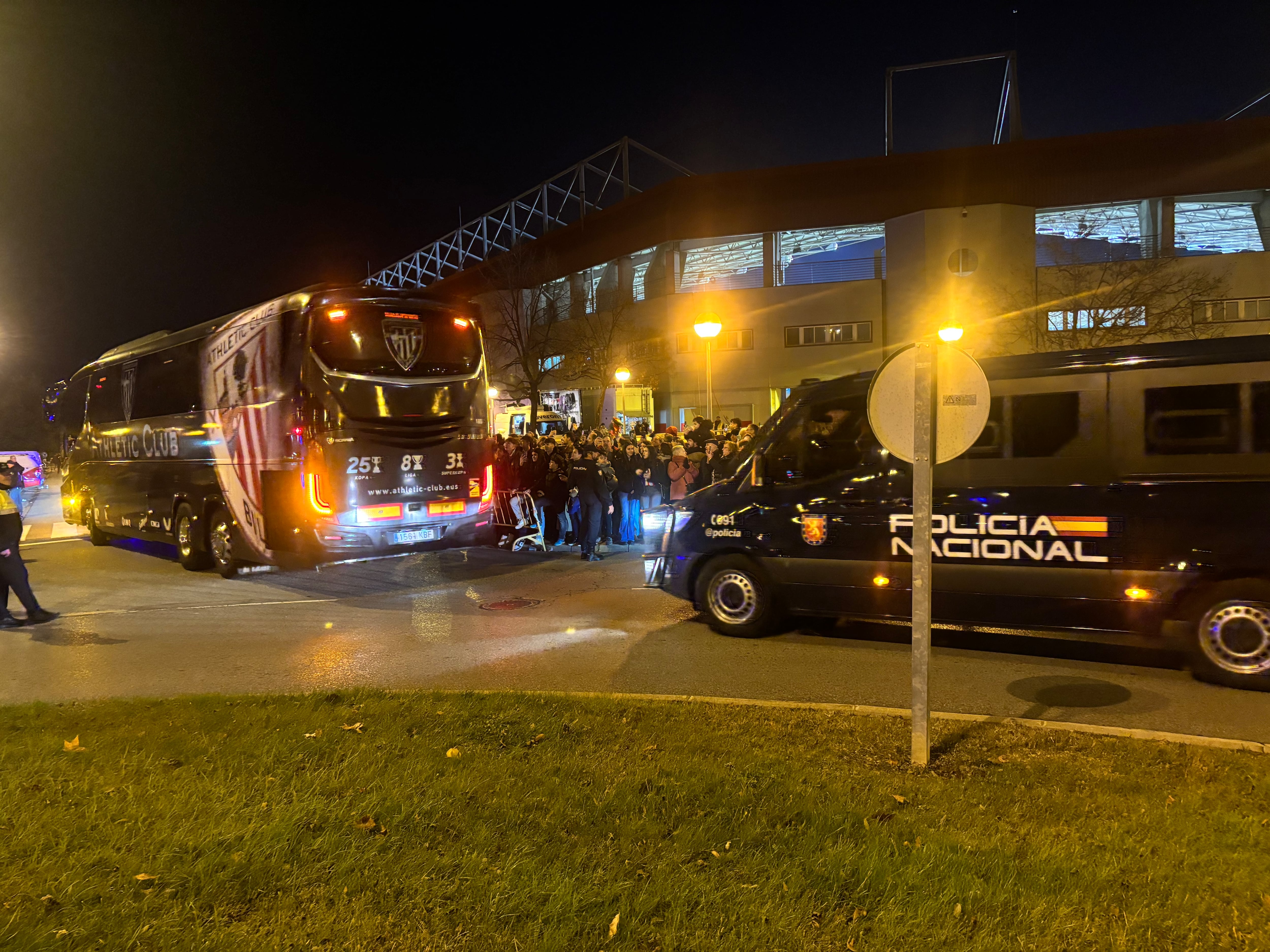 Dispositivo Policía Nacional en el partido de Copa del Rey en Las Gaunas