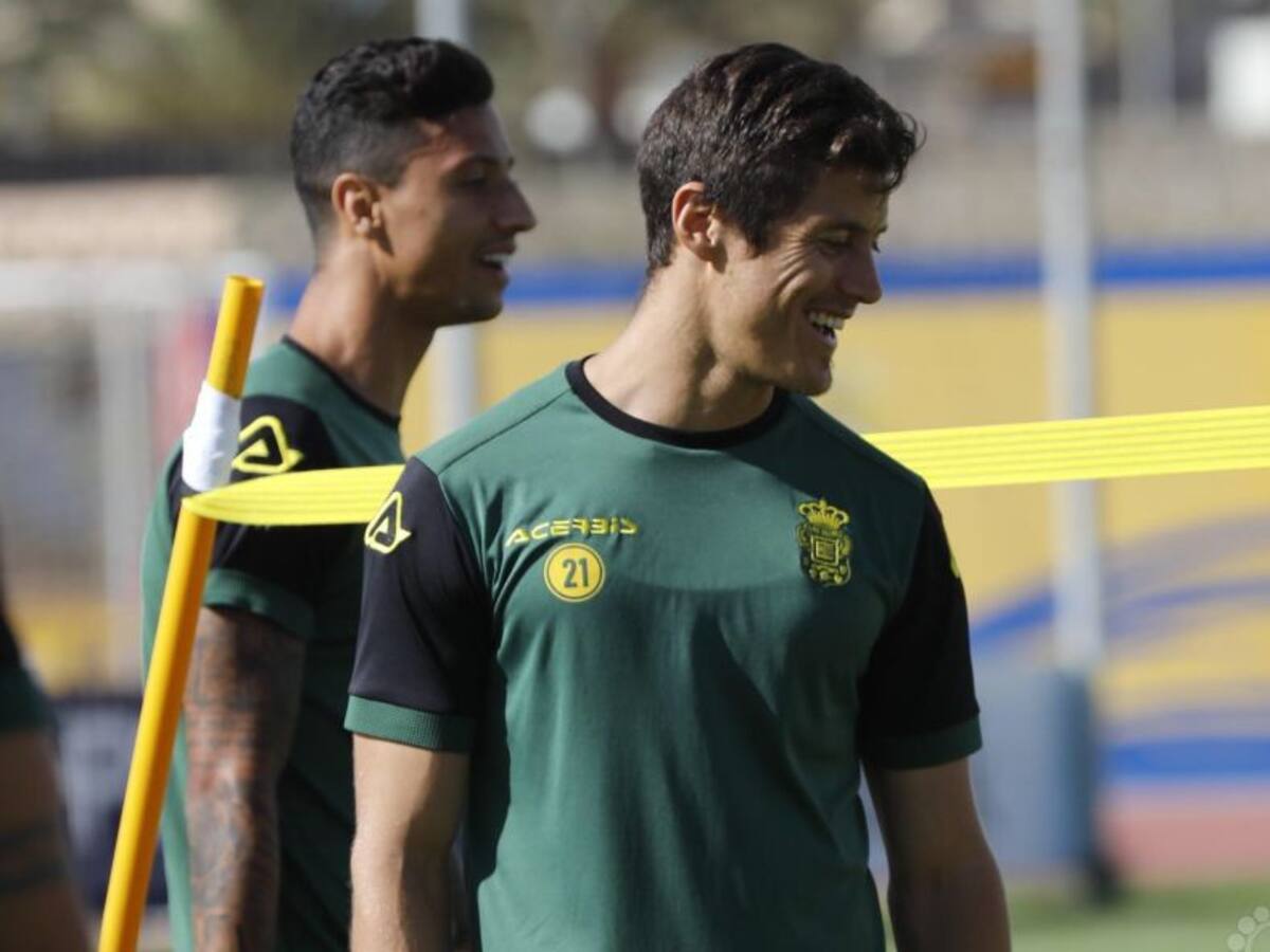 Mantovani, única duda en una nueva convocatoria de Herrera sin David García y Maikel Mesa