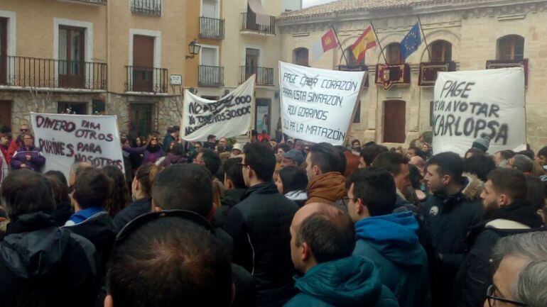 Concentración celebrada este invierno en Priego contra las macrogranjas