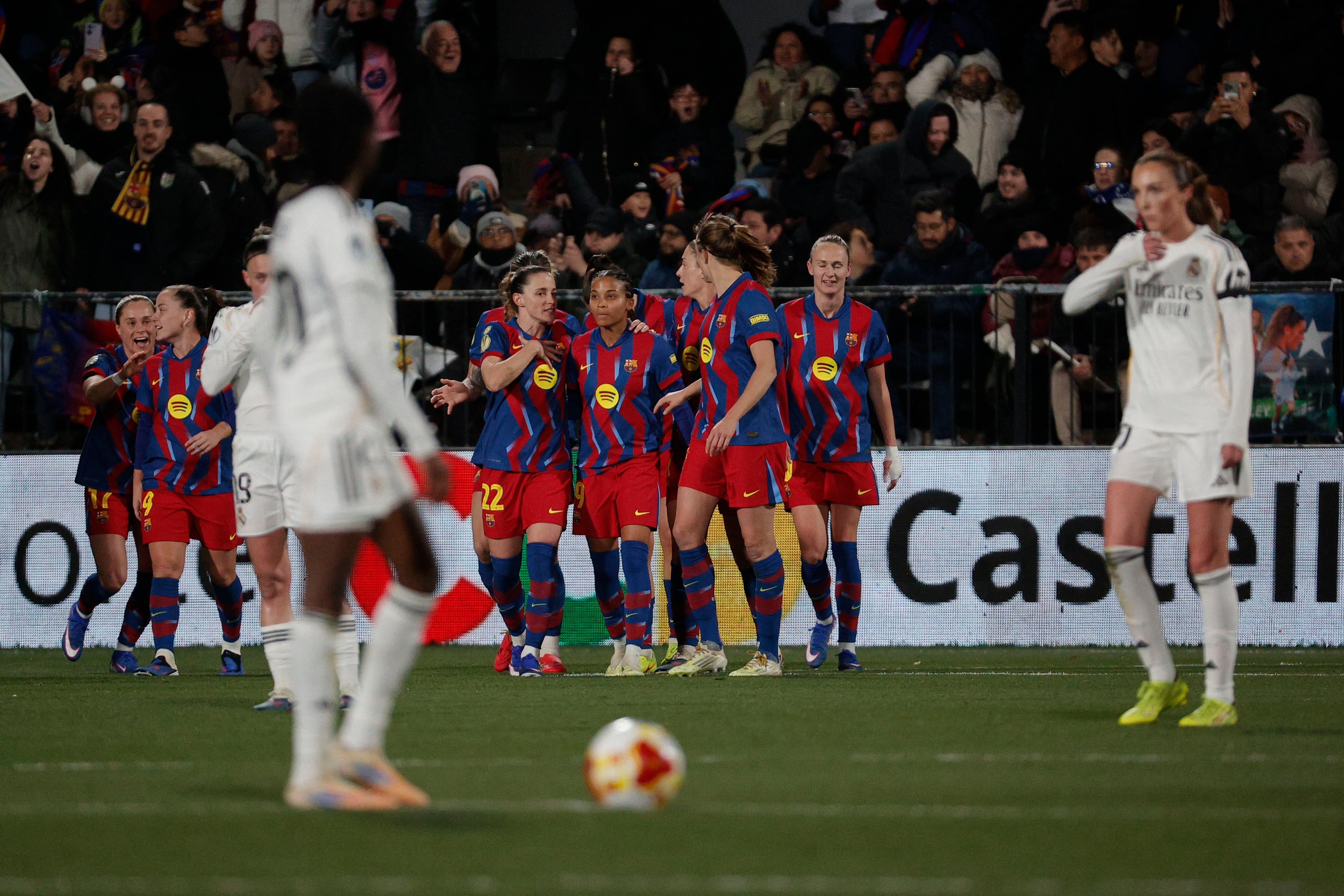 El Barça revalida su título de supercampeón de España ante el real Madrid