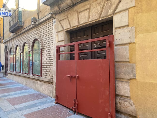 Portal protegido en el recorrido del encierro