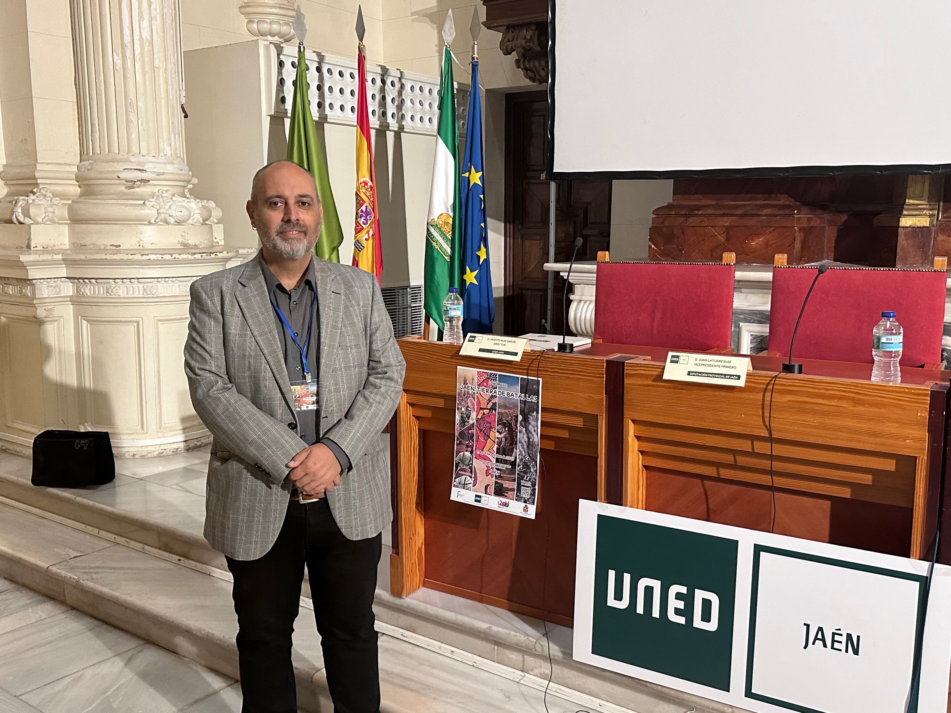 Vicente Ruiz, director de la UNED de Jaén.