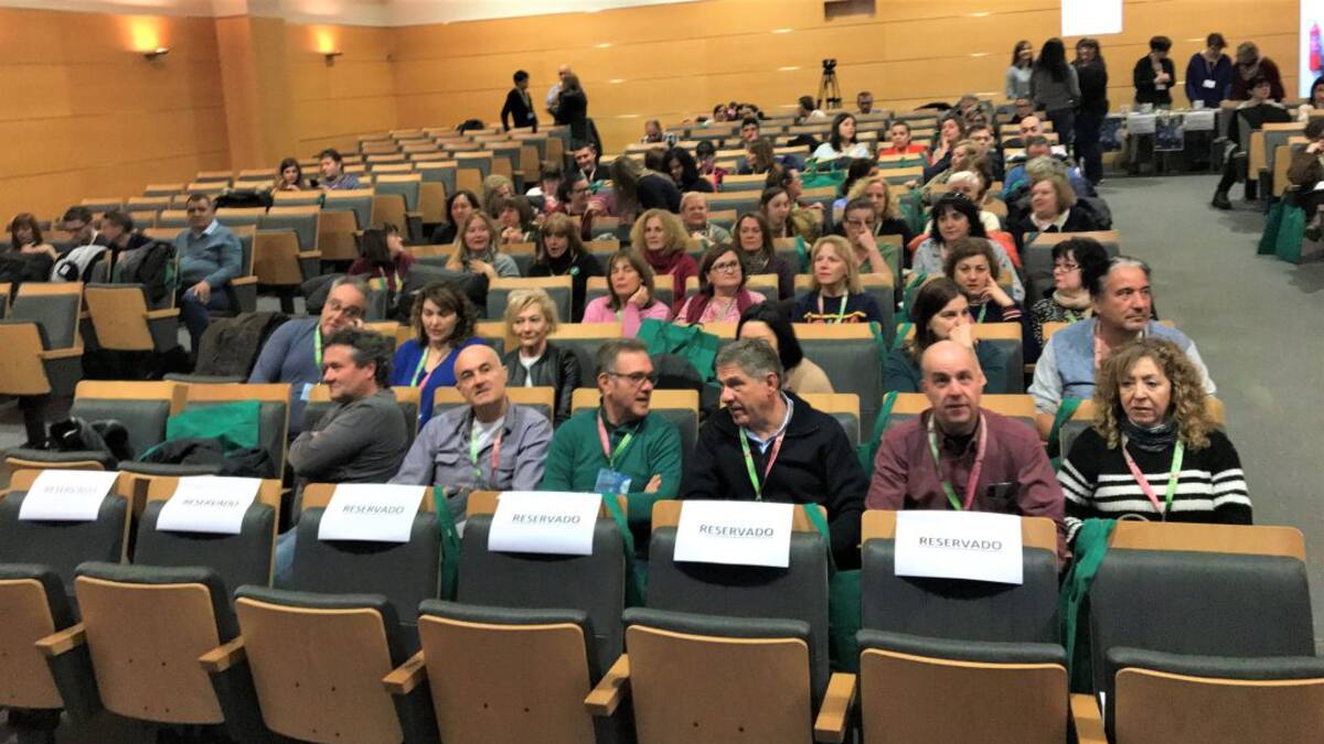 Los celadores buscan en Ponferrada un marco normativo para esta categoría profesional de la sanidad