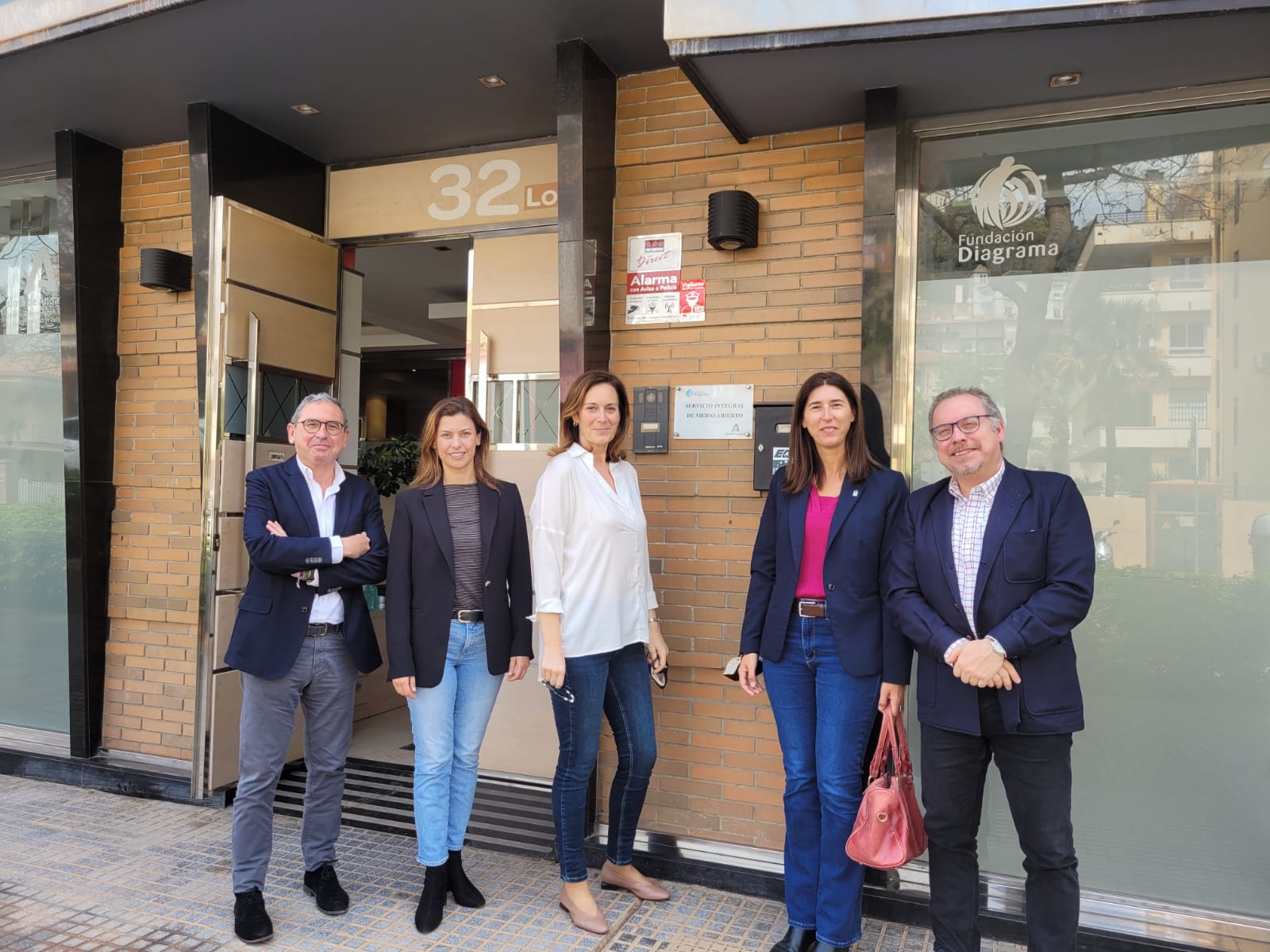 La delegada territorial de Regeneración, Justicia y Administración Local en Málaga, Mónica Alejo, ha visitado hoy las instalaciones para conocer el desarrollo de estos programas del SIMA, dependientes de la consejería y gestionado por la Fundación Diagrama