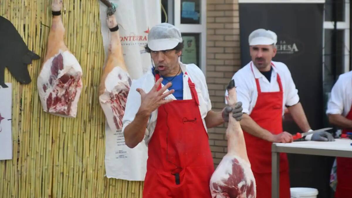 "Los cerdos de Faraján son atletas" Rogelio Barragán, alcalde
