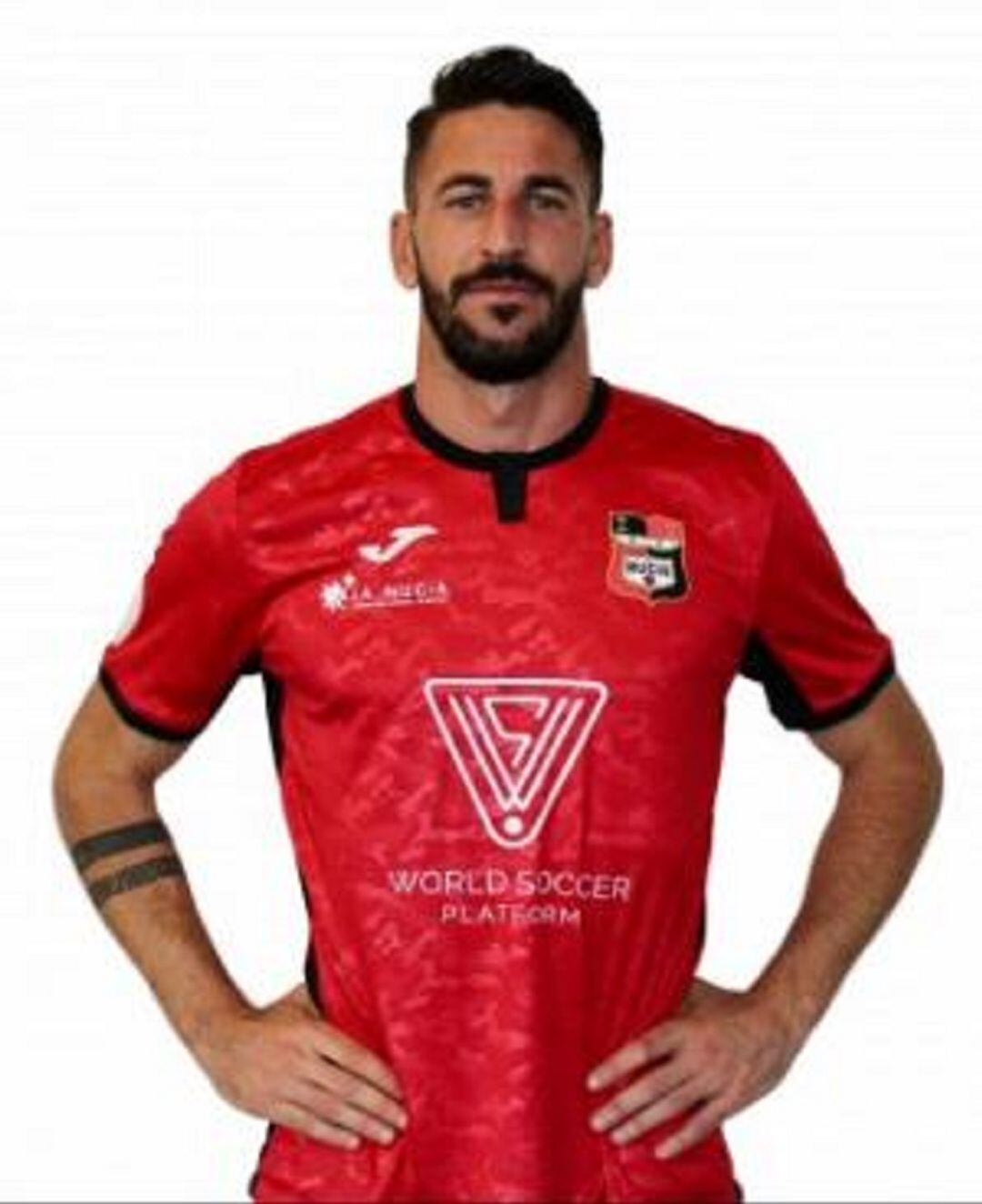 Fernando Pajarero llega al Eldense procedente del C. F. La Nucía