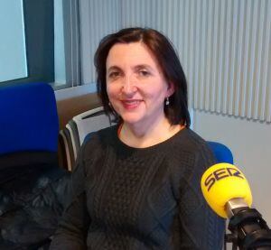 Pilar Montero en los estudios de Radio Madrid