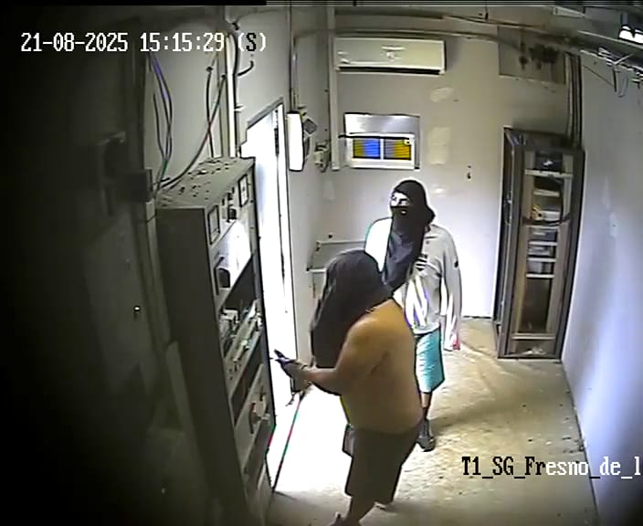 Los ladrones actuando en un repetidor