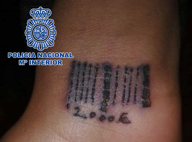 Desarticulados dos clanes que explotaban sexualmente a mujeres a las que tatuaban códigos de barras si intentaban fugarse