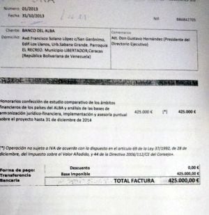 La factura que ha entregado Monedero a los periodistas