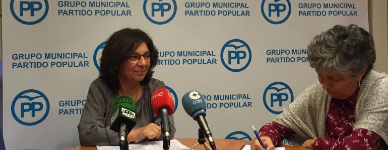 Begoña Freire, del PP, en rueda de prensa