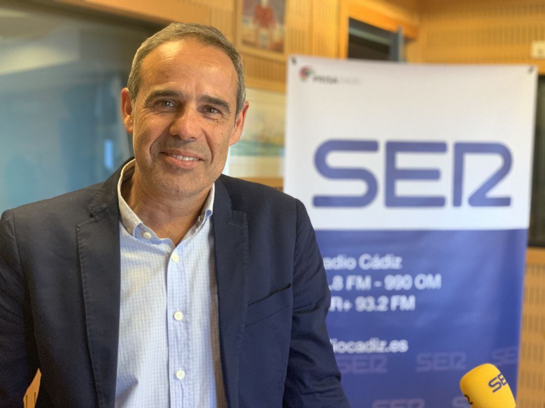 José Pacheco, subdelegado del Gobierno en Cádiz, en los estudios de Radio Cádiz