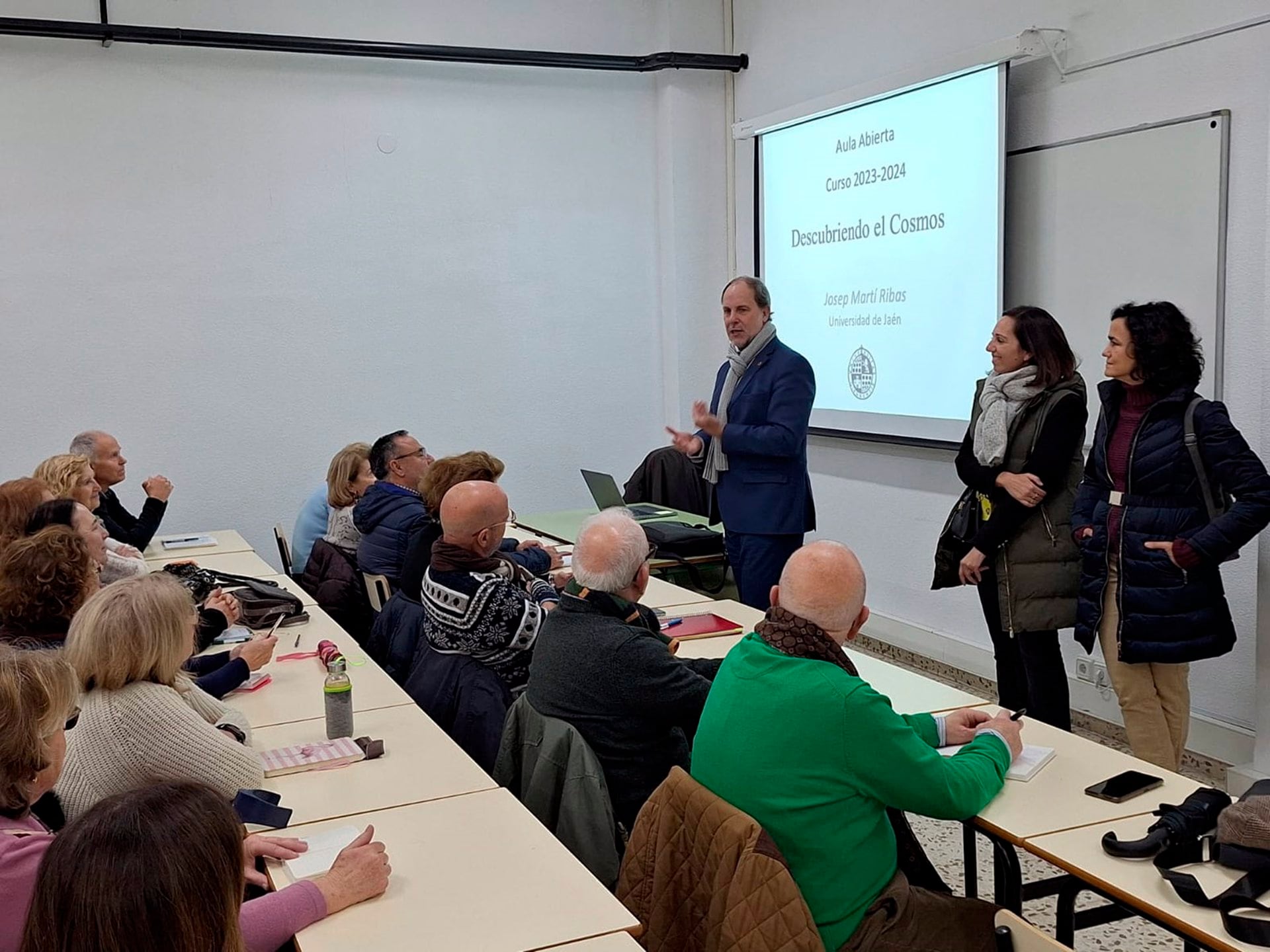 Apertura del programa Aula Abierta en Linares.