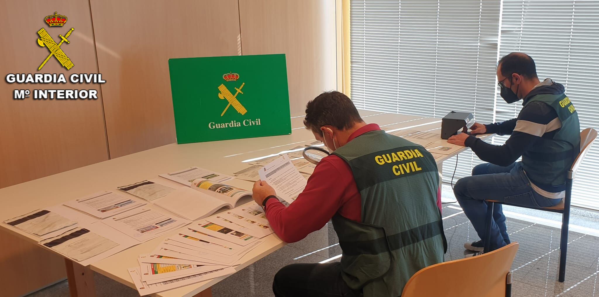 Agentes Guardia Civil Tráfico