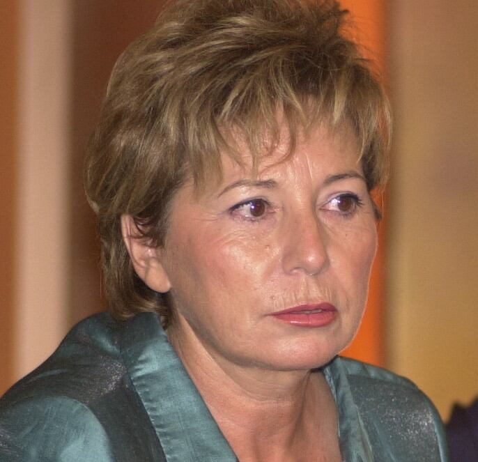 Celia Villalobos(2001)