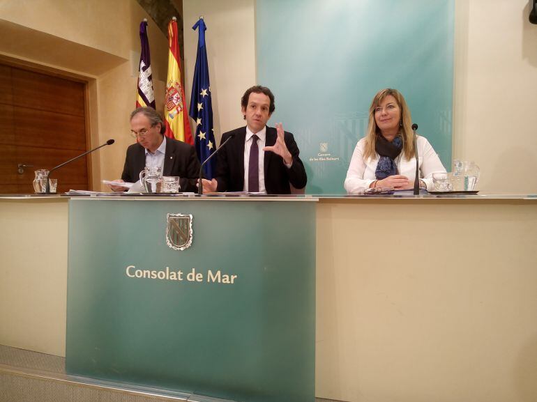 El Consell de Govern da un paso más para la puesta en marcha de la facultad de medicina.