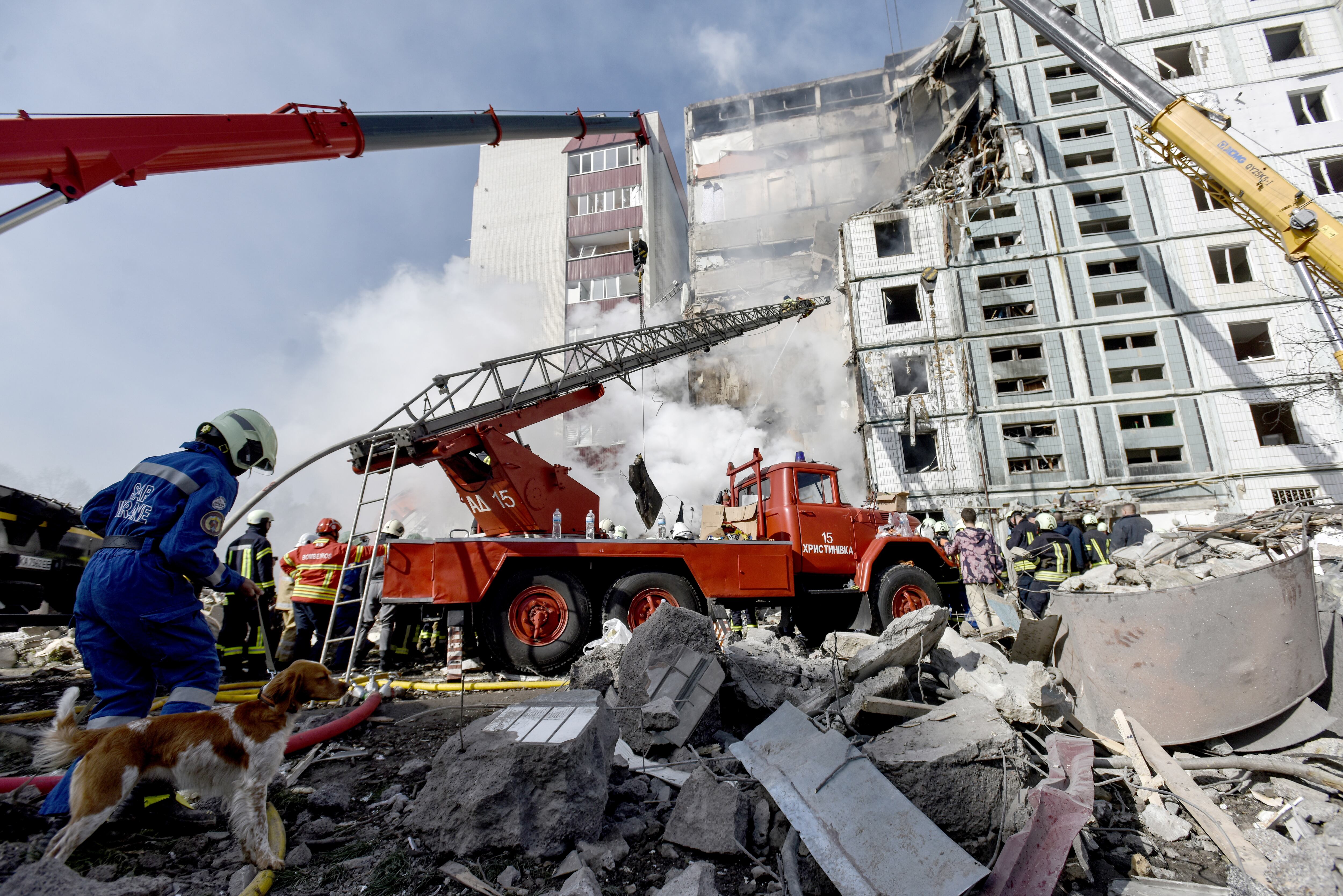 Misiles rusos atacan Uman (Ucrania).