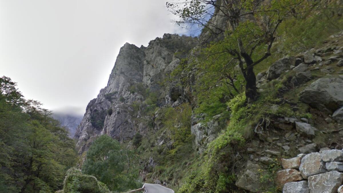 El presidente de la Diputación pone en duda la seguridad de la carretera de Caín y espera que "las administraciones superiores asuman su arreglo"