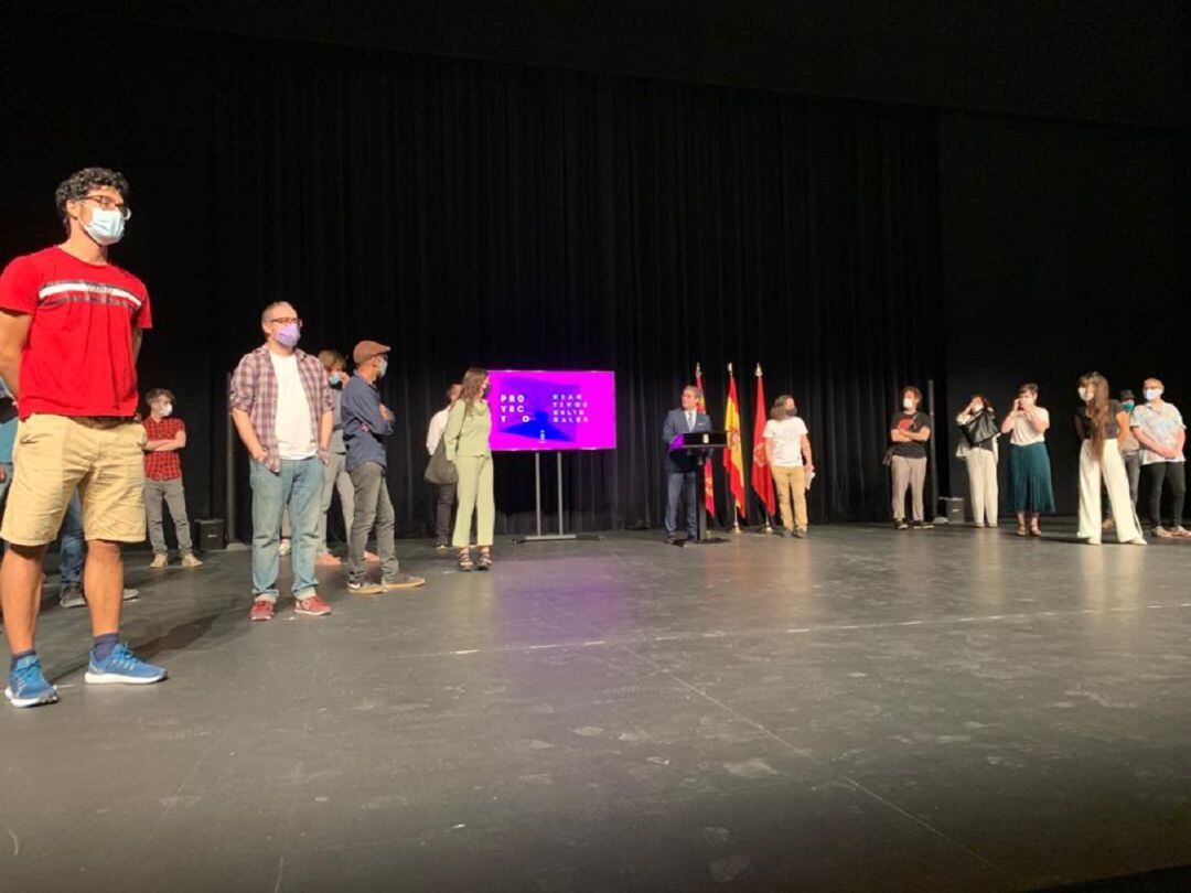 Jesús Pacheco presenta las iniciativas seleccionadas de la línea de producción visual ‘Puertas de Castilla’ y de la convocatoria de artes escénicas ‘Teatros y Auditorios de Murcia’