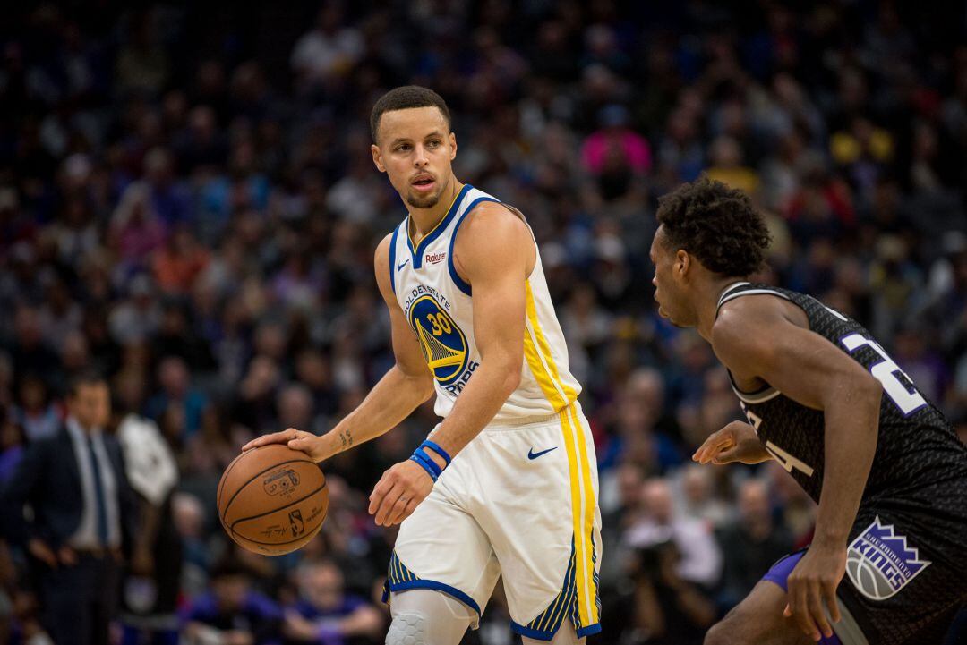 Curry durante el partido contra los Kings