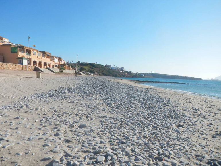 Costa de Algeciras con la playa de El Chinarral al fondo