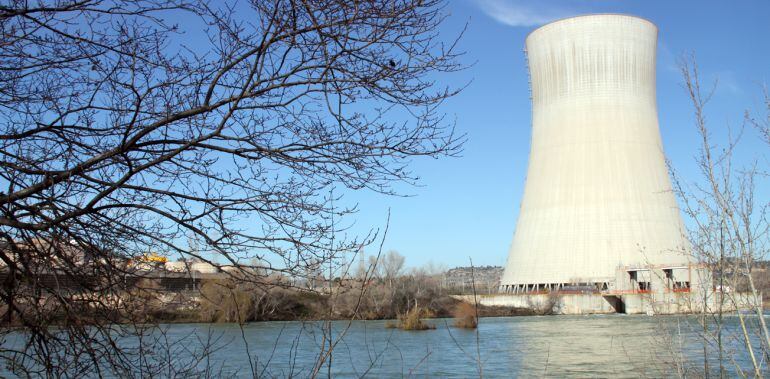 La Central Nuclear d'Ascó, a la Ribera d'Ebre. 