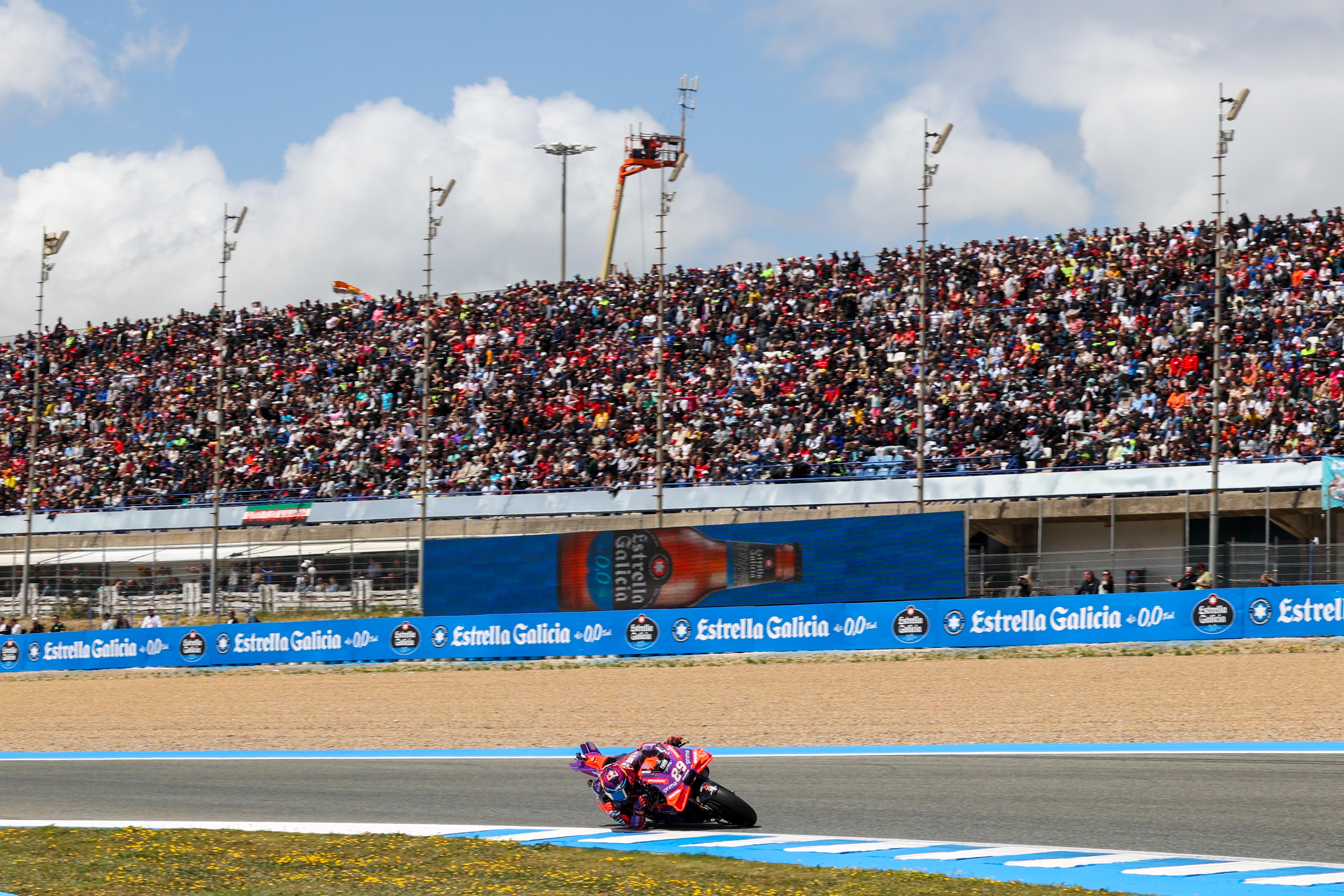 Aspecto que presentaba una de las gradas del Circuito el sábado