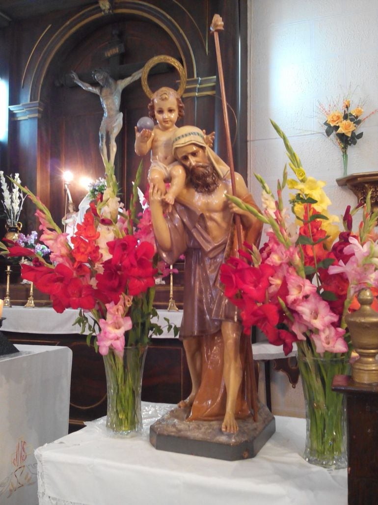 Imagen de San Cristóbal en la ermita del Cristo