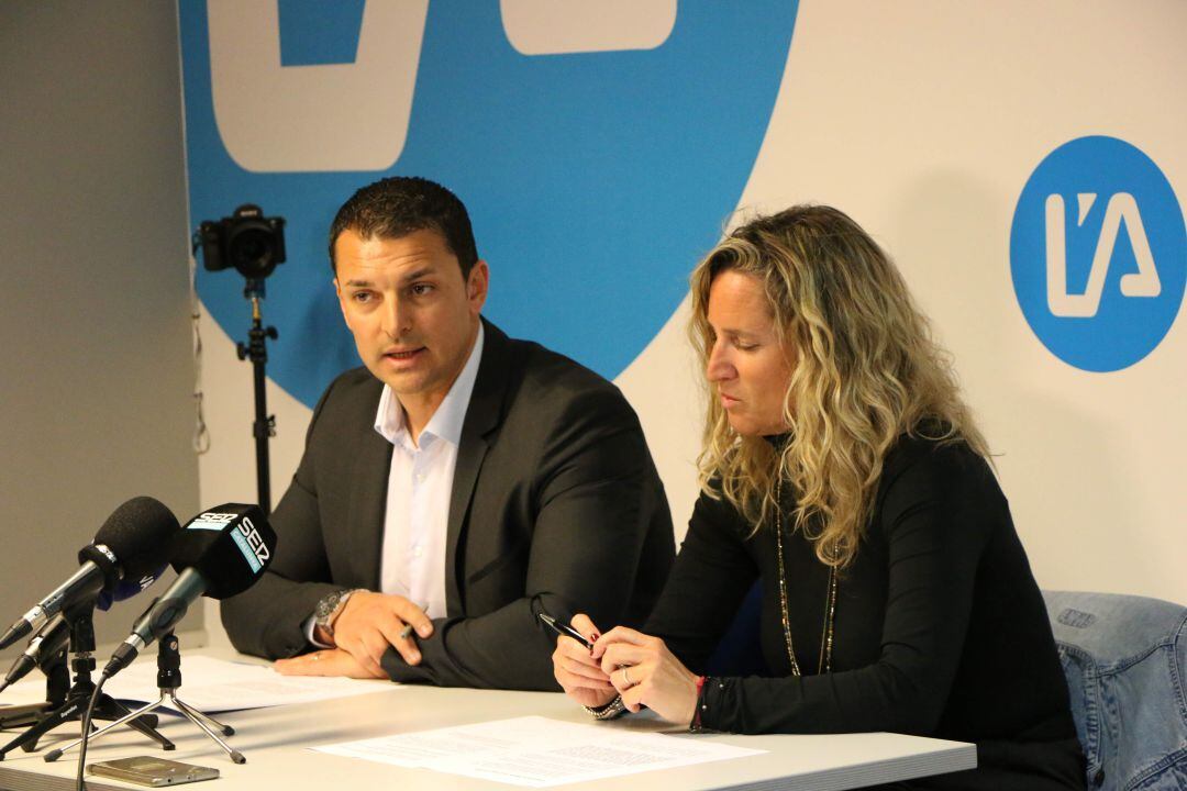 Jordi Gallardo i Eva López en roda de premsa 