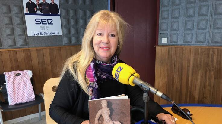 Beatriz Ceballos publica su tercer poemario, 'De barro y palabras'