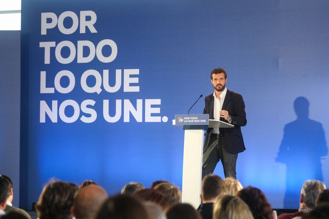 El presidente del Partido Popular, Pablo Casado, interviene en un acto en Lalín (Pontevedra) este sábado.