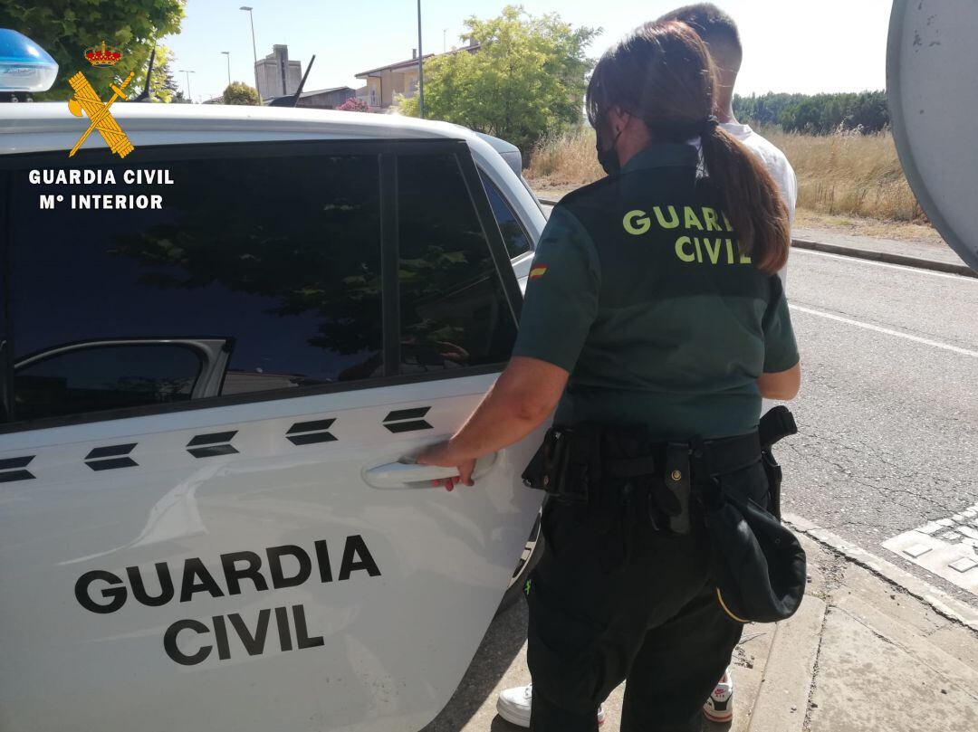 El supuesto autor ha sido detenido por la Guardia Civil